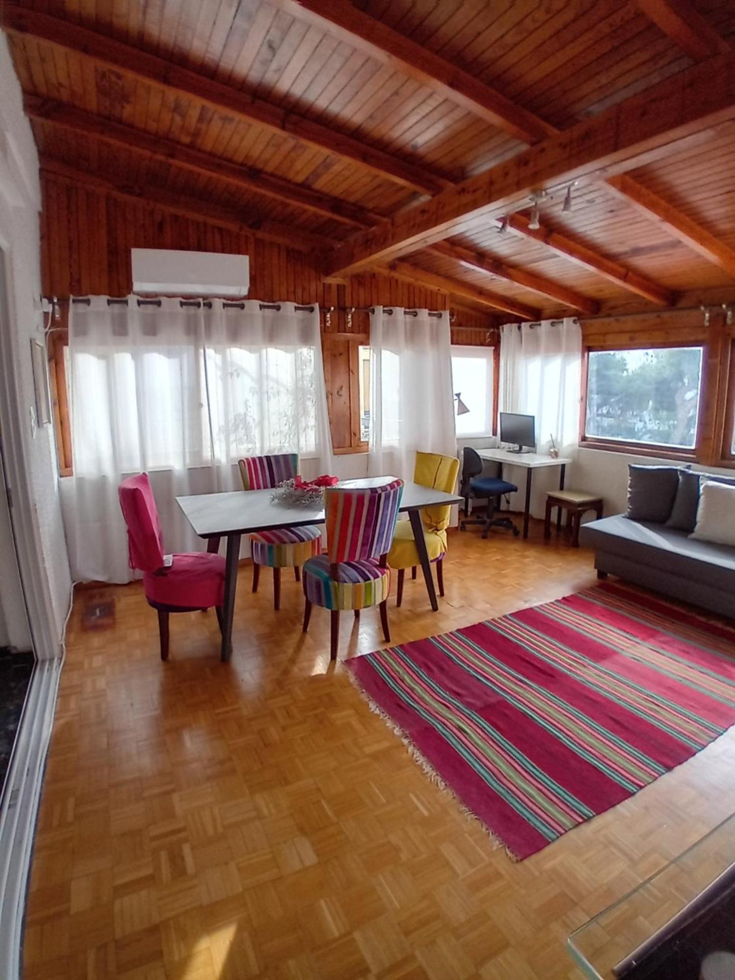 Sunny Apartment Northern Aten Exteriör bild